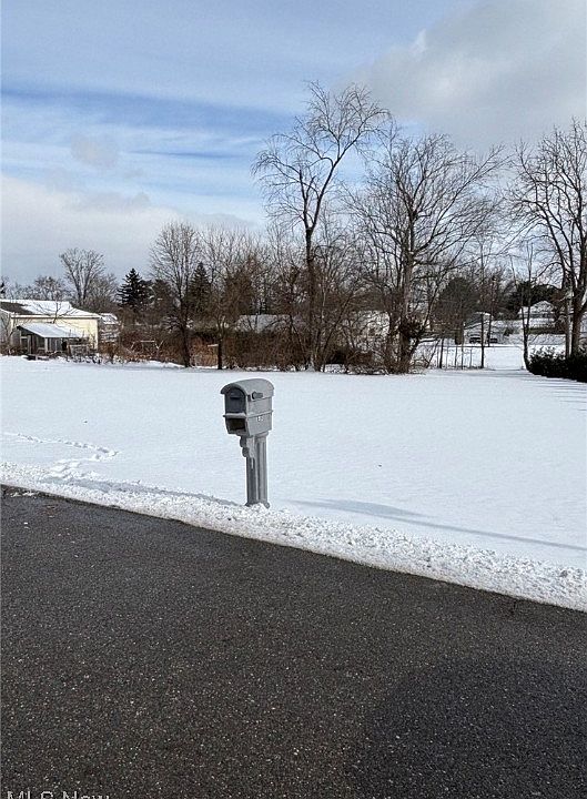 2nd image of Menegay Rd