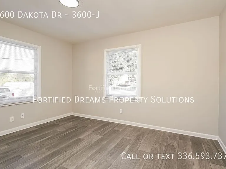 3600 Dakota Dr #J — Photo 16