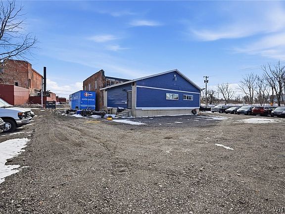 4th image of 688 E Eagle St #N