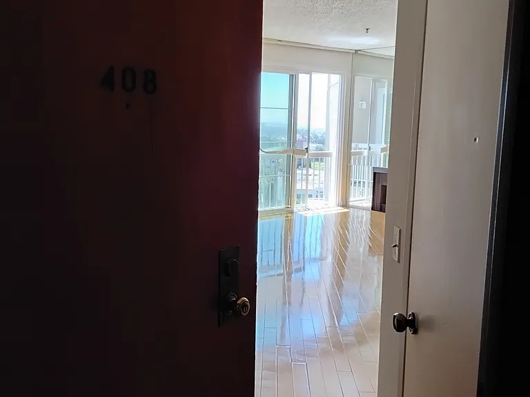Wilshire Villa — Photo 28