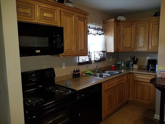 2nd image of 9230 Nelson St