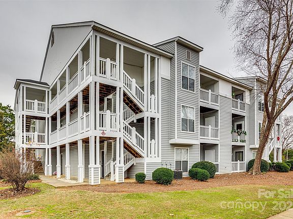 4th image of 37 Hamiltons Harbor Dr APT 601