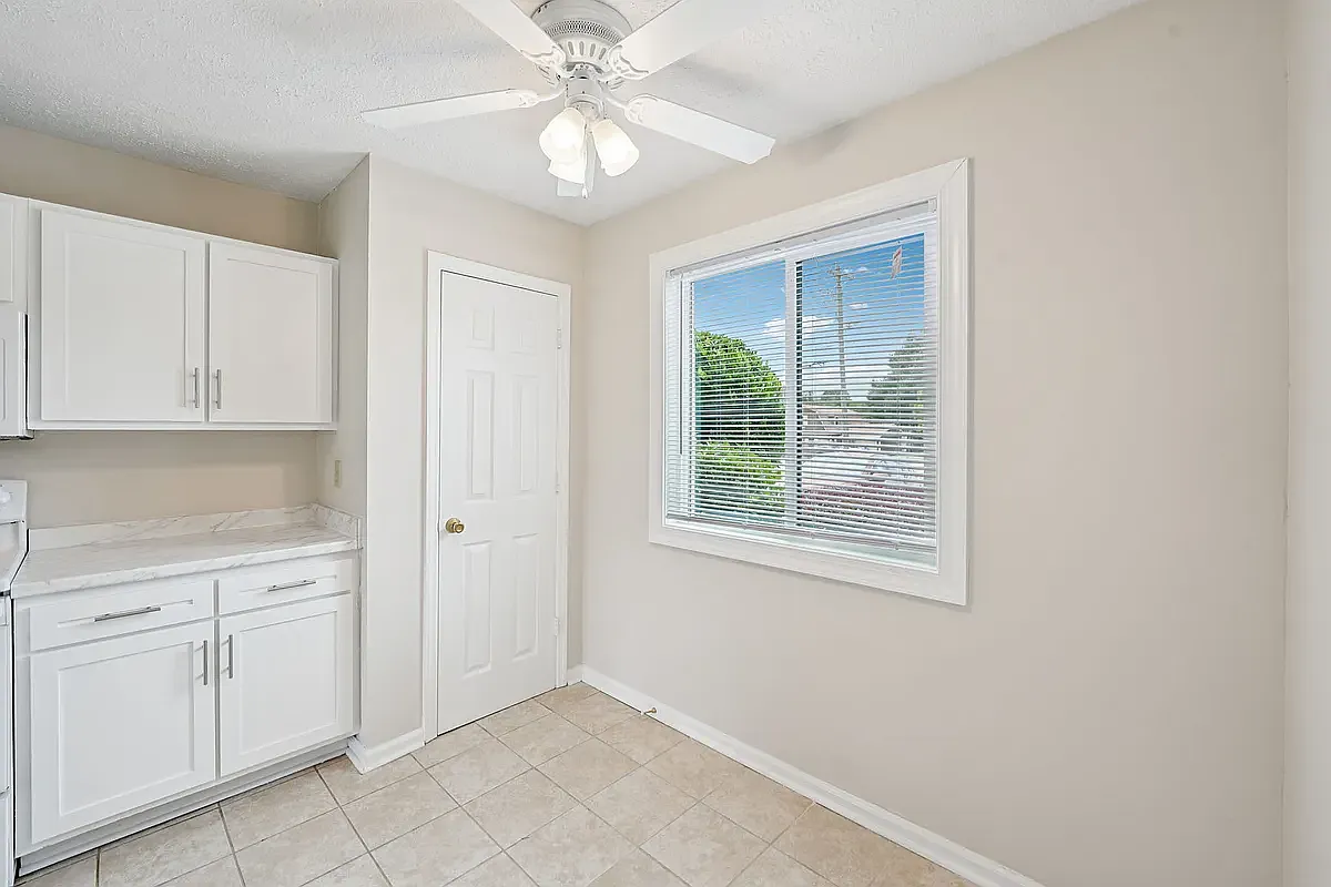 Hampton Townhomes — Photo 3