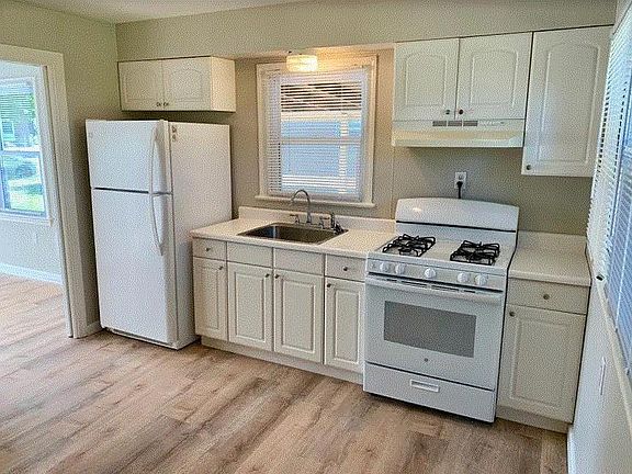 4th image of 1165 Gahan Dr