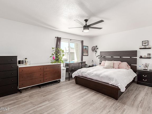 3rd image of 756 E EUGIE Avenue