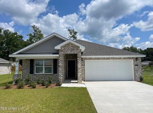 1058 Enclave Cir, Long Beach, MS 39560