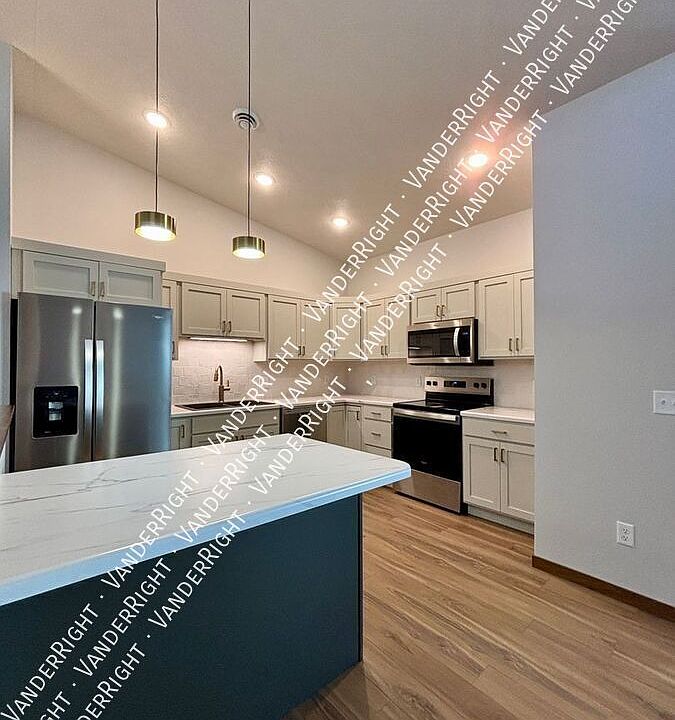 1st image of 2403 E Cama Pl