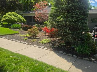 124 Hillside Ave, Metuchen, NJ 08840