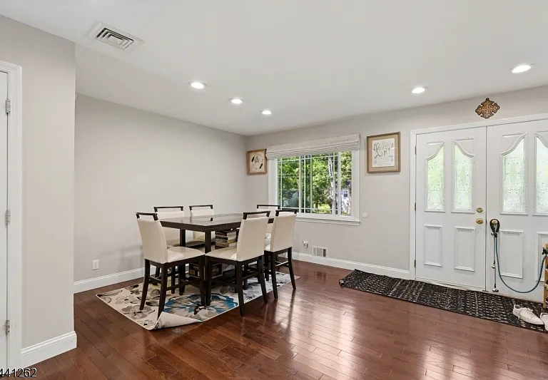 42 Brandon Ave — Photo 4