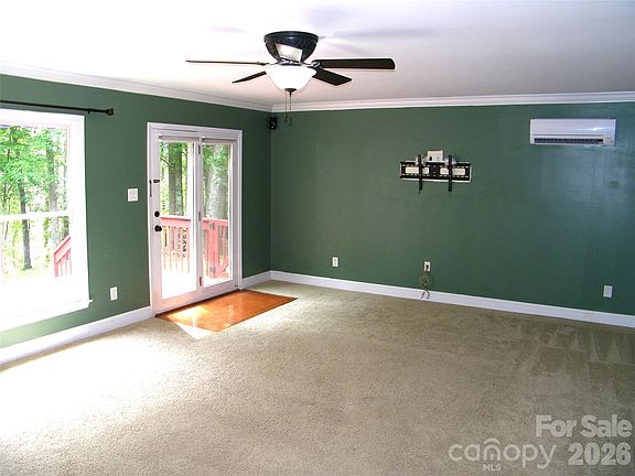 5th image of 609 Redah Ave
