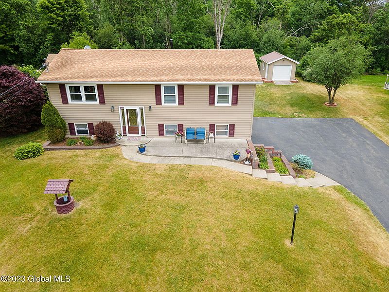 3rd image of 141 Horstman Drive