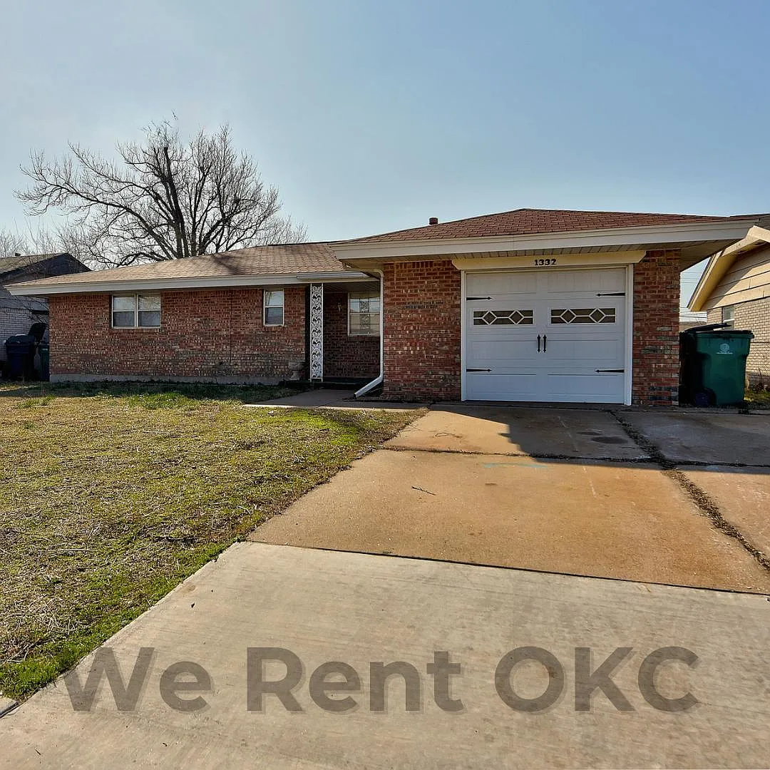 Building Photo - 1332 SW 77th Pl