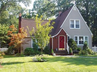 19 South Rd, Wayne, NJ 07470