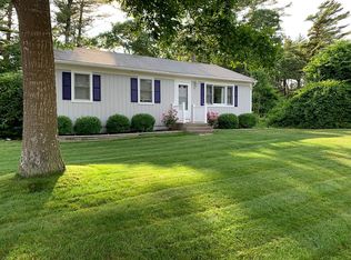 3 Douglas Ln, Wareham, MA 02571