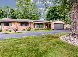 301 Timber Dr, Coloma, MI 49038
