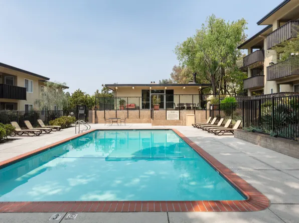 Mission Heights Apartments