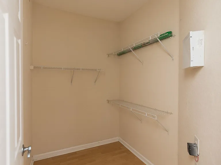 10075 Gate Pkwy N #405 — Photo 25
