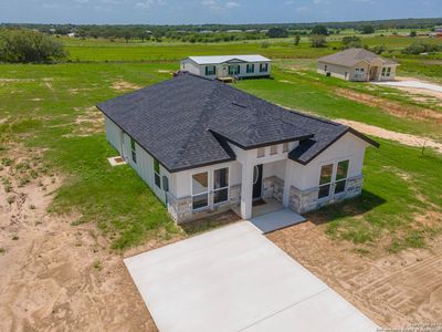 141 Camino Verde Ct, La Vernia, TX, 78121