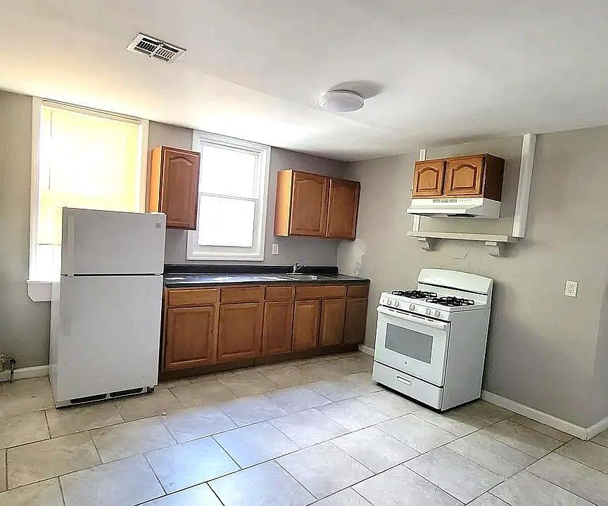 1st image of 847 S 17th St #1L-A