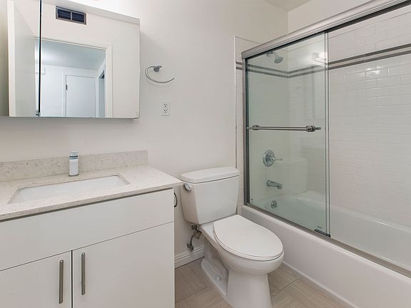 4th image of 1390 Jackson St APT 101