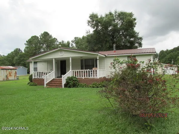 300 Wire Grass Road, Lumberton, NC 28358