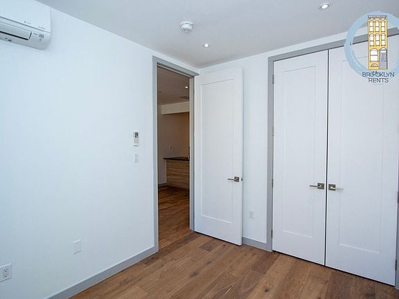 4th image of 358 Weirfield St #1RR