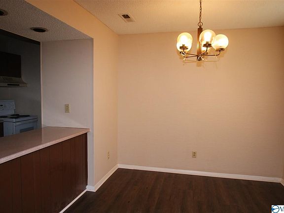 3rd image of 3615 N Crestview Dr NW