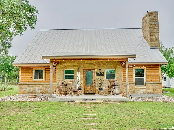 2nd image of 457 COUNTY ROAD 4614