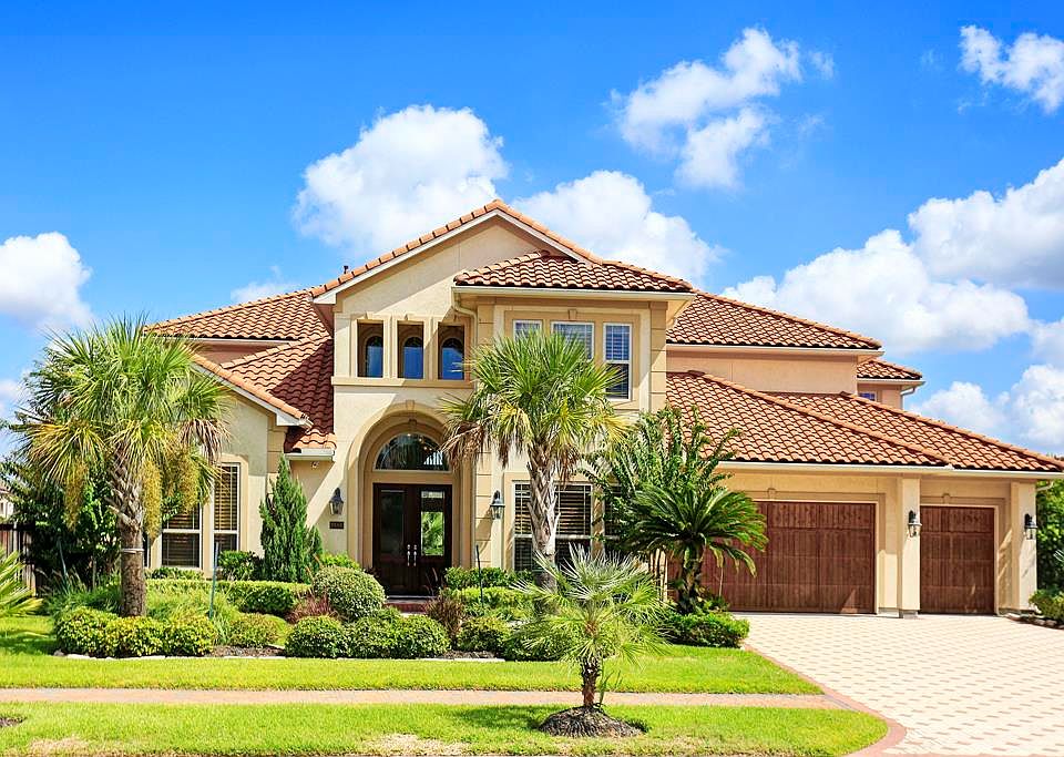 1st image of 19006 Crescent Bay Dr