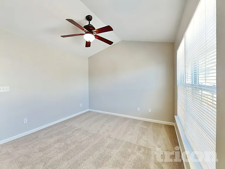 5317 Stowe Derby Dr — Photo 7