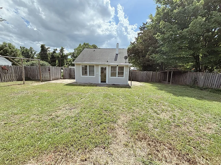 117 Southern Ave — Photo 20