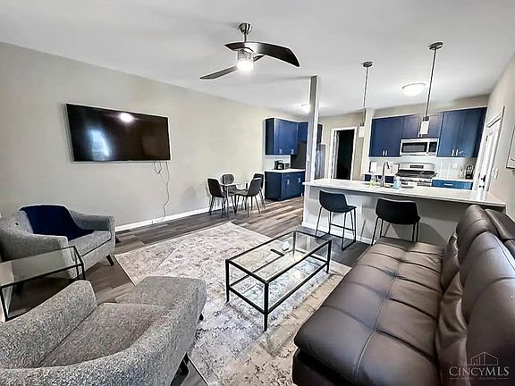 2nd image of 3056 Obryon St