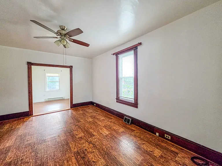 8 N Virginia Ave — Photo 12