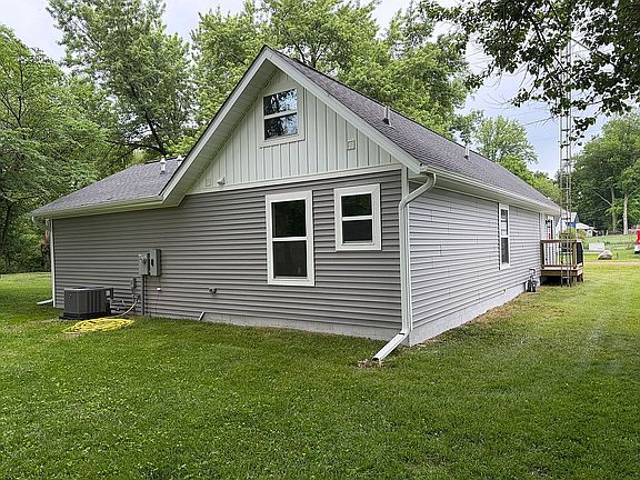 4th image of 24249 Draper Dr