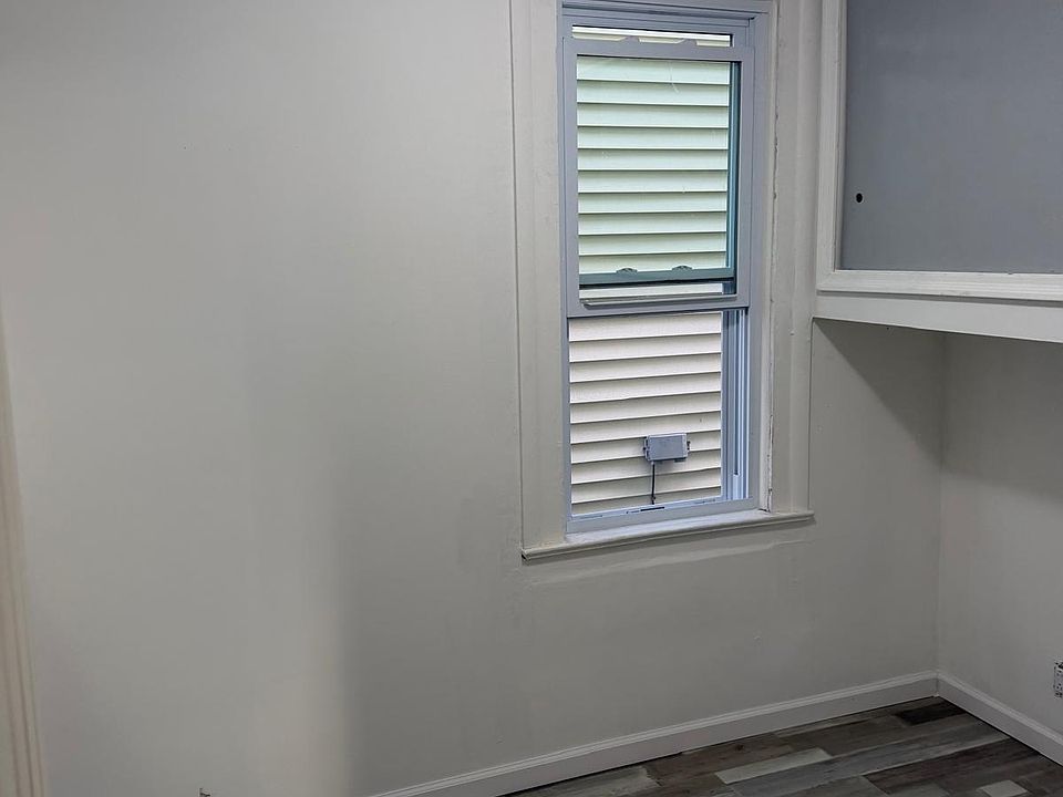 1st image of 80 Laverack Ave APT 1