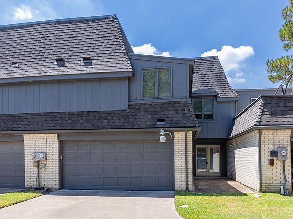 4th image of 808 Chateau Valee Cir