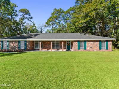 8605 Martin Bluff Rd, Gautier, MS, 39553