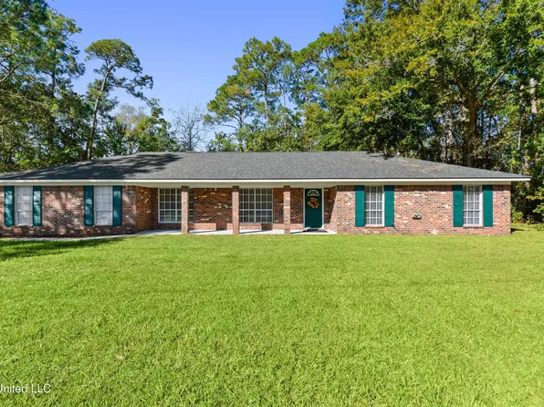 8605 Martin Bluff Rd, Gautier, MS 39553