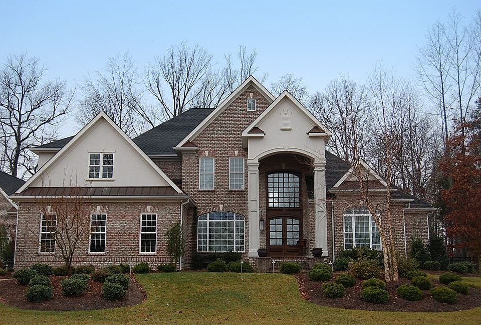 1st image of 7642 Turnberry Ln