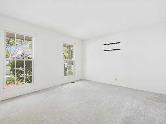 5th image of 1721 Waverly Ln