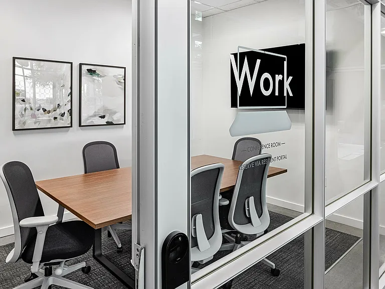 On2nd_amenity_conference room (1)