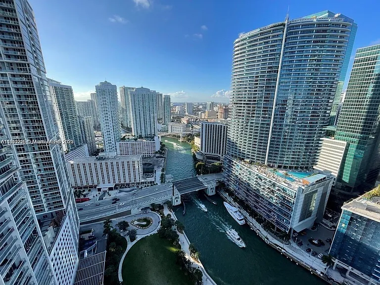 475 Brickell Ave #3502 — Photo 4
