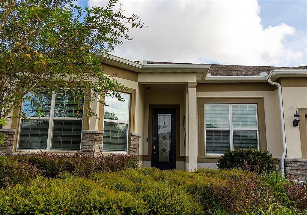4 bed, 4.5 bath, 3009 sqft, $5,200 — Photo 4