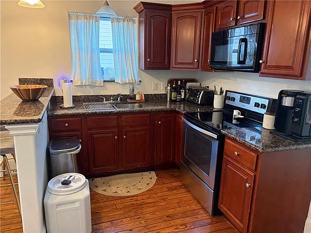 128 Nursery Ave — Photo 4