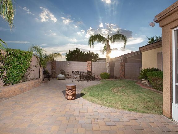 5th image of 10511 E Emerald Cir