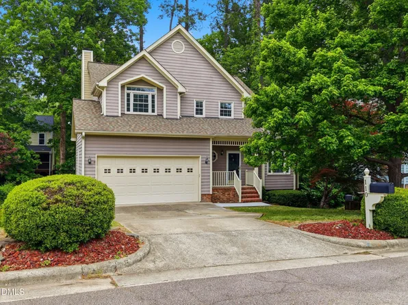 110 Lost Tree Ln, Cary, NC 27513