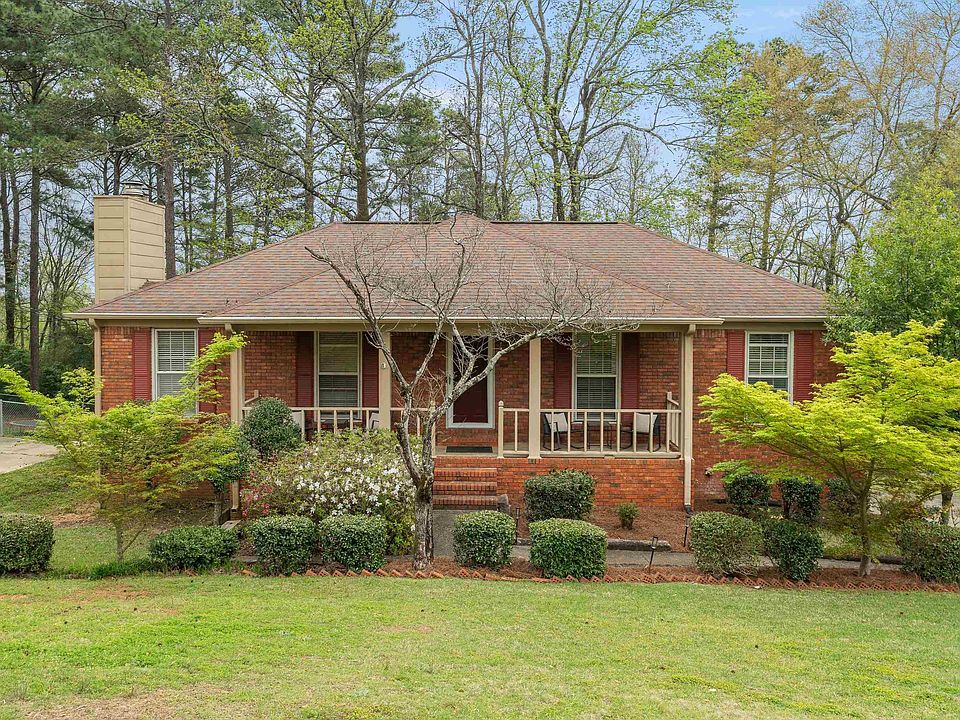 1st image of 21 Shades Crest Rd