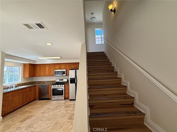 5th image of 16615 Graystone Ave
