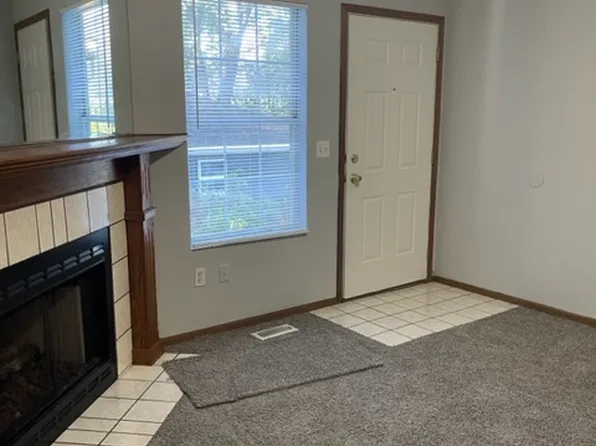 4121 NE Winn Rd, Kansas City, MO 64117