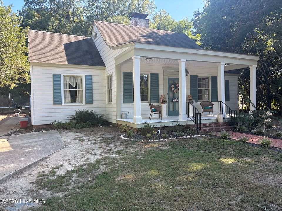 1st image of 112 Raleigh Road Parkway N